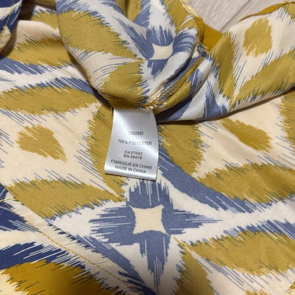 3/$10 RACHEL Rachel Roy Yellow Blue Geometric Blouse with Mandarin Collar - Picture 6 of 8